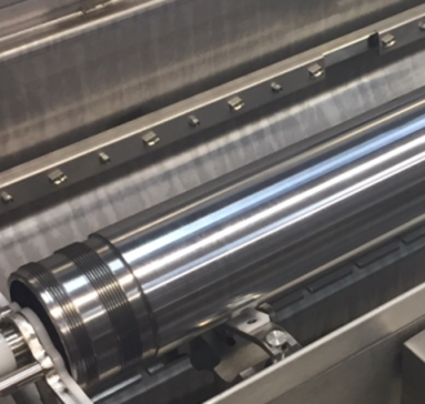Cleaning, degreasing and particle decontamination on hydraulic body cylinder